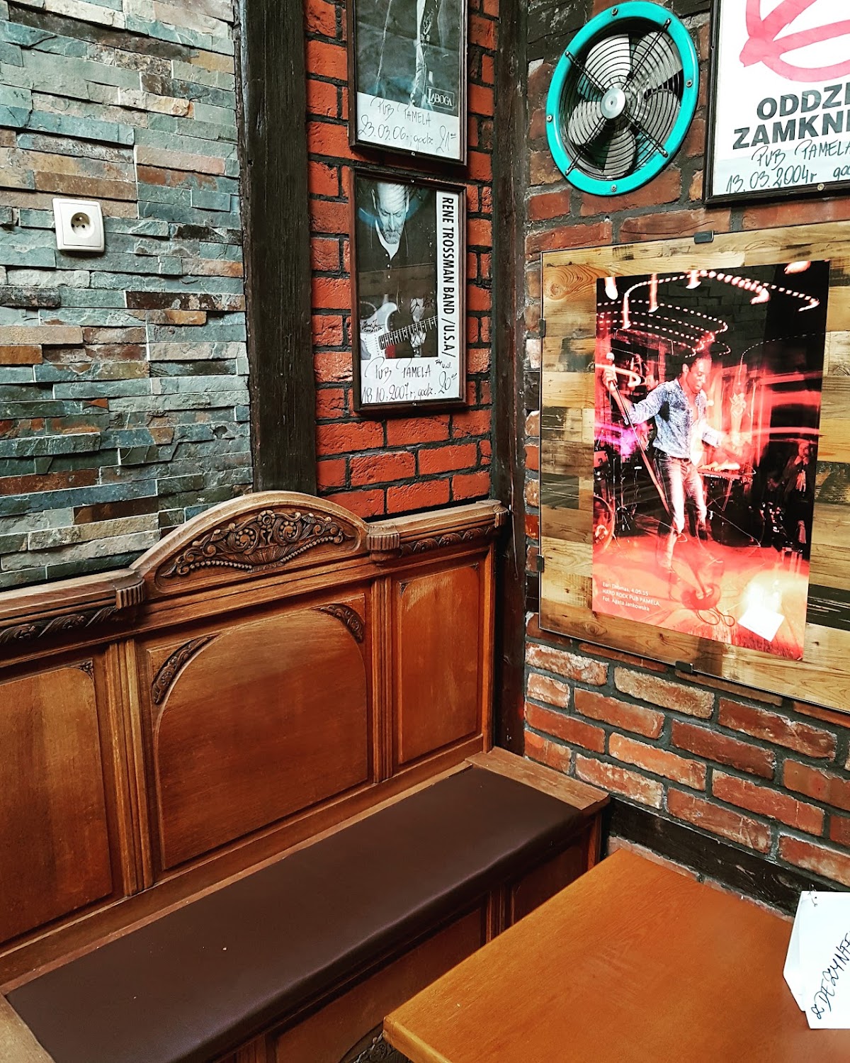 Hard Rock Pub Pamela, Torun
